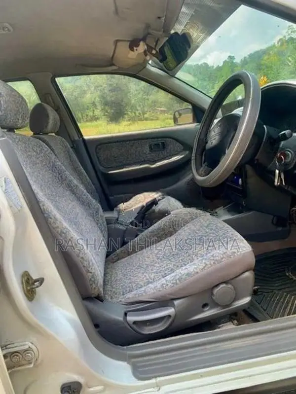 Nissan Pulsar CJ1 1997