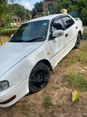 Toyota Camry 1990