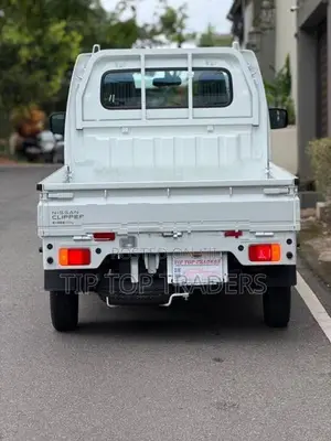 Nissan Clipper Carry Truck 2025