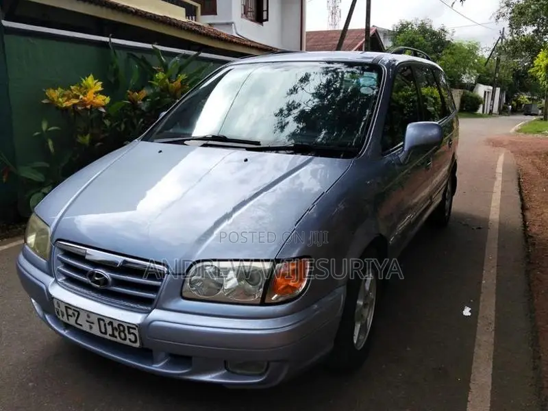 Hyundai Trajet 2001