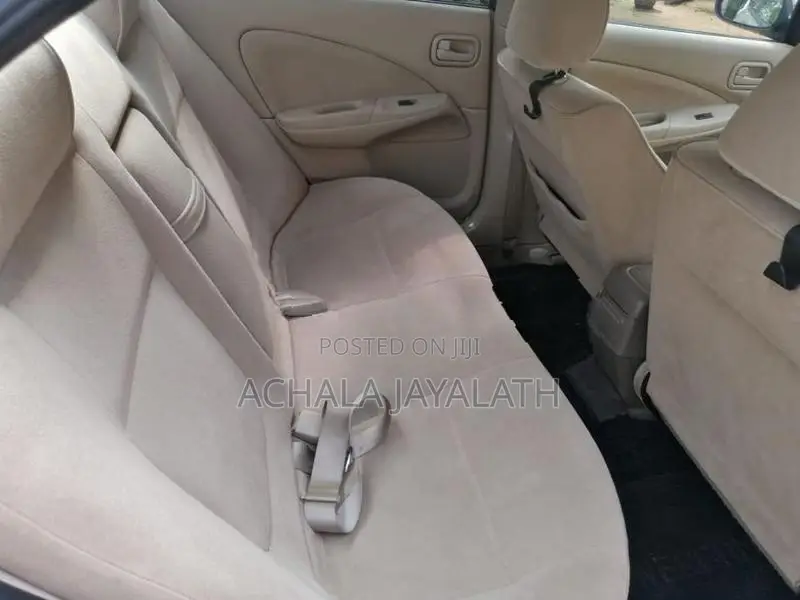 Nissan Sunny Super Saloon 2007