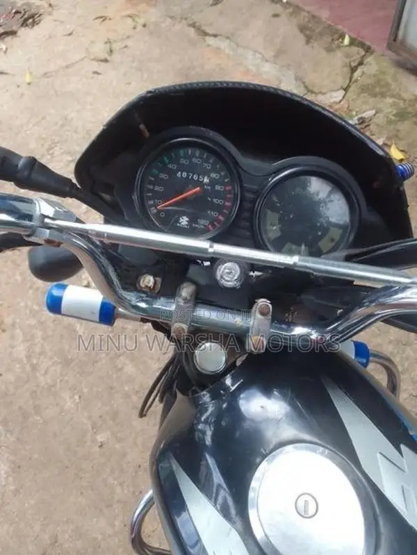 Bajaj CT100 2019