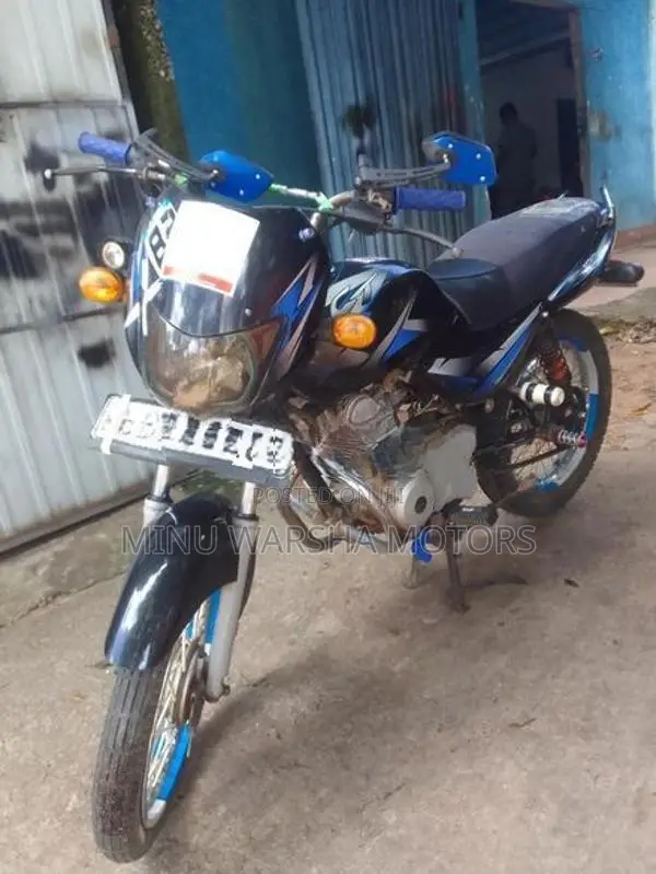 Bajaj CT100 2014