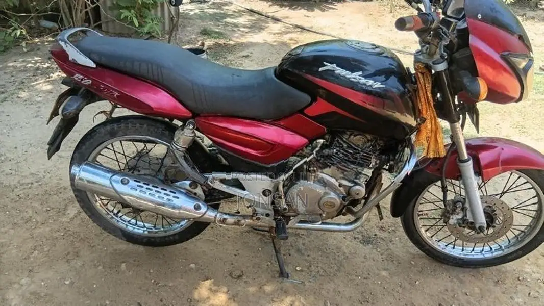 Bajaj Pulsar 150 2004