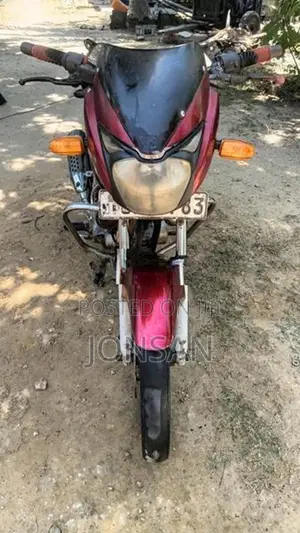 Bajaj Pulsar 150 2004