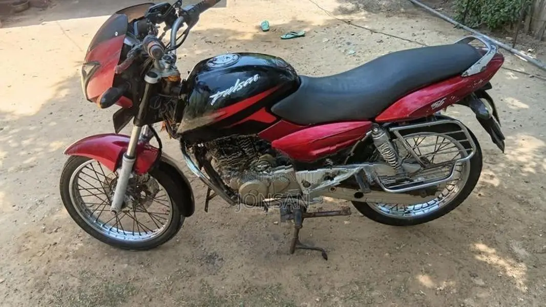 Bajaj Pulsar 150 2004