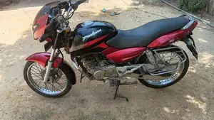 Bajaj Pulsar 150 2004