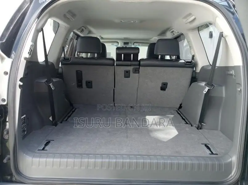 Toyota Land Cruiser Prado 2011