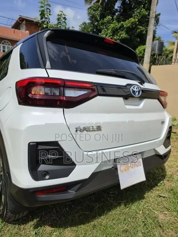 Toyota Raize Hybrid 2026