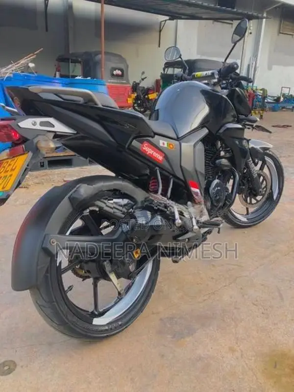 Yamaha FZ v2 2017
