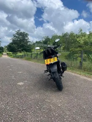 Bajaj Pulsar 150 pulser 2016
