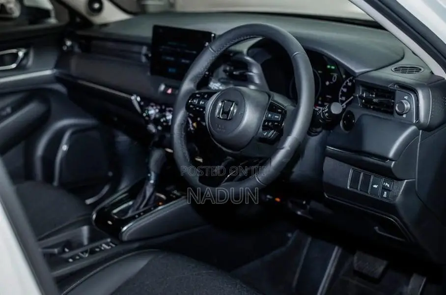 Honda Vezel Z Premium 2025