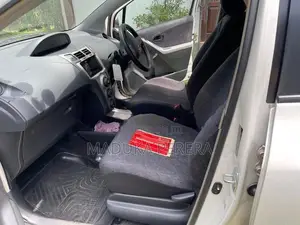 Toyota Vitz 2010