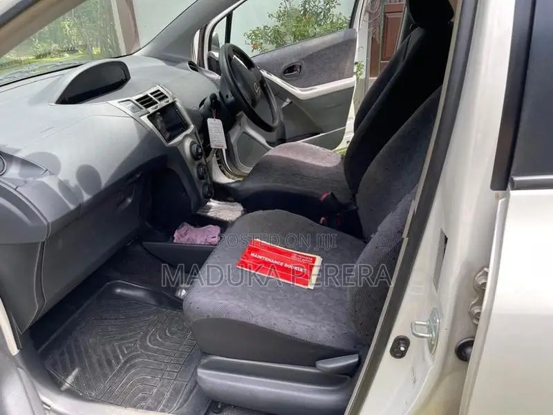 Toyota Vitz 2010