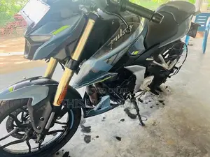Bajaj Pulsar N160 Sky Blue 2025