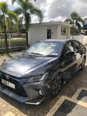 Toyota Yaris Ativ 2025