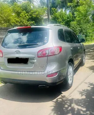 Hyundai Santa Fe 2011