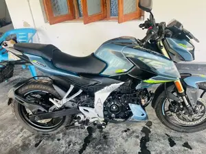 Bajaj Pulsar N160 Sky Blue 2025