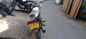 Bajaj Boxer 2005