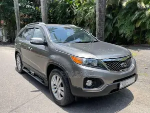 Kia Sorento 1-10 DIESEL 2012