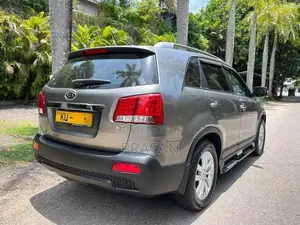Kia Sorento 1-10 DIESEL 2012