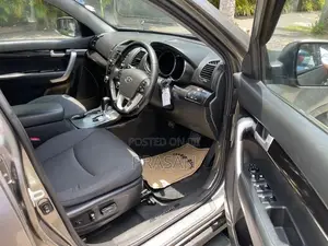 Kia Sorento 1-10 DIESEL 2012