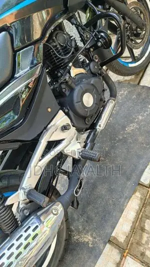 Bajaj Pulsar 180 plusar 2011