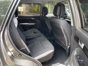 Kia Sorento 1-10 DIESEL 2012