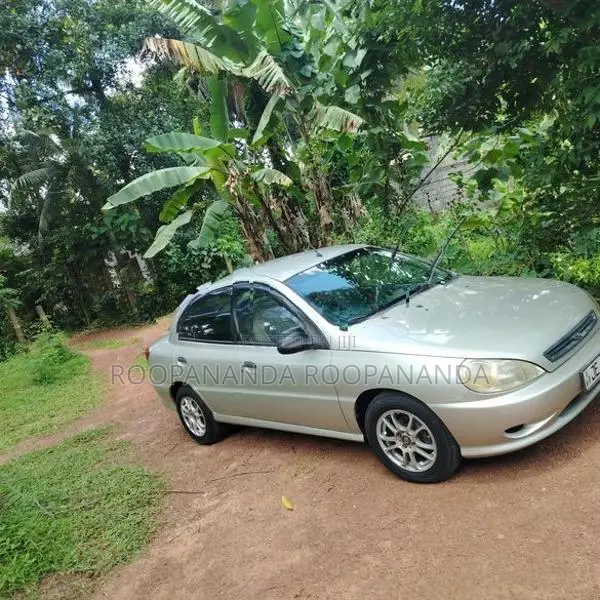Kia Rio 2001