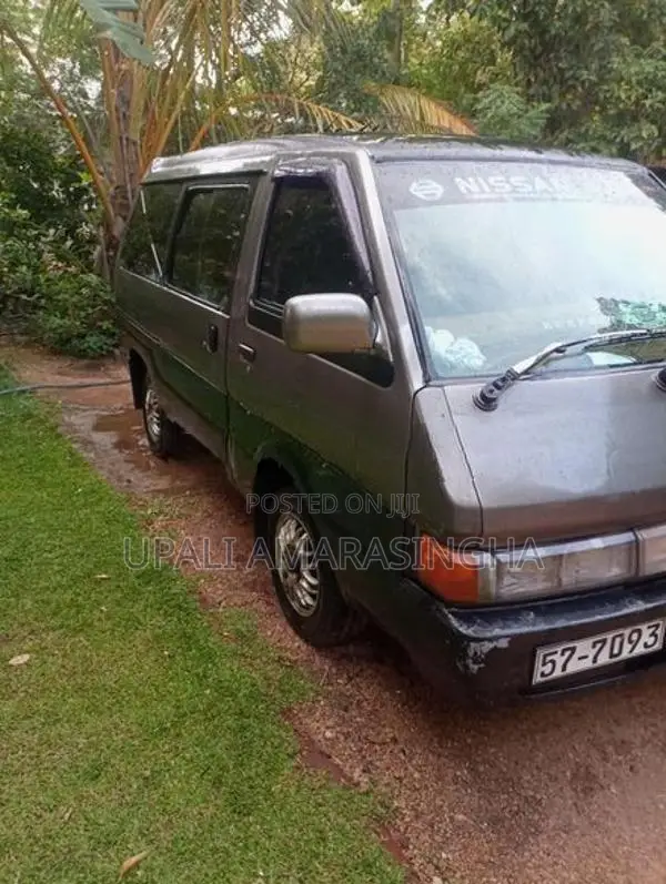 Nissan Largo 1991