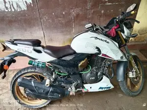 TVS Apache RTR 200 2017