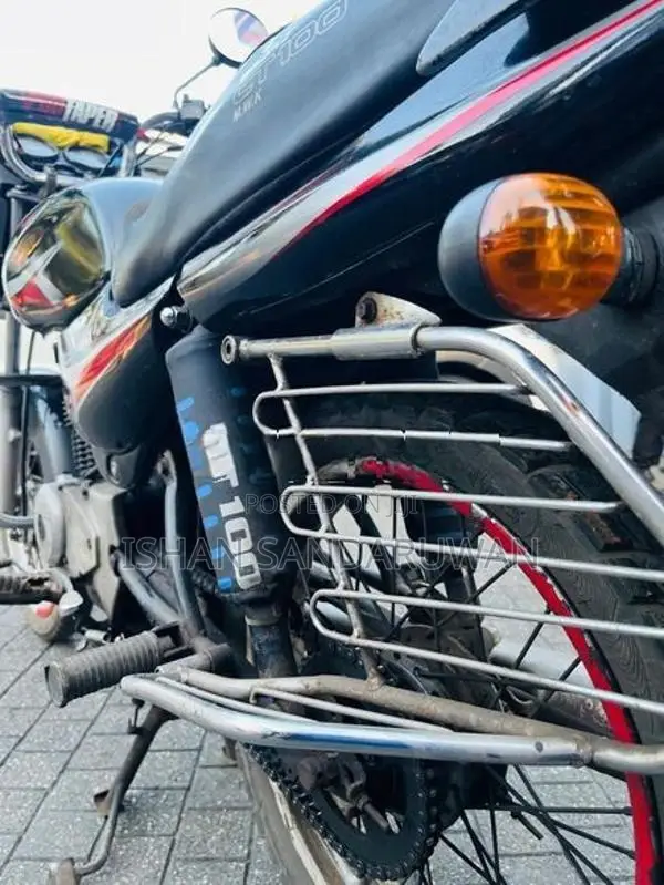 Bajaj CT100 2012