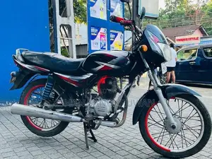 Bajaj CT100 2012