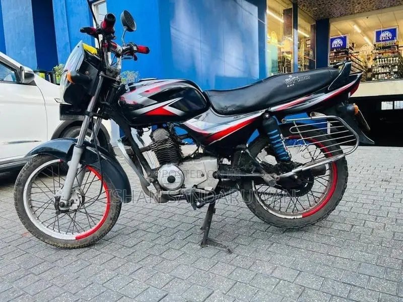Bajaj CT100 2012