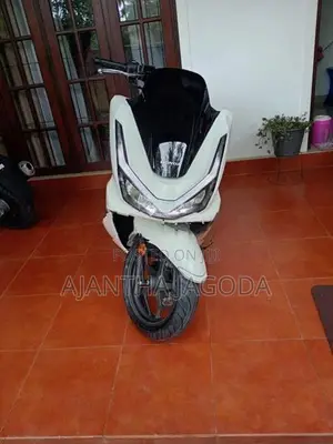 Honda PCX160 2025