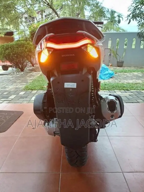 Honda PCX160 2025