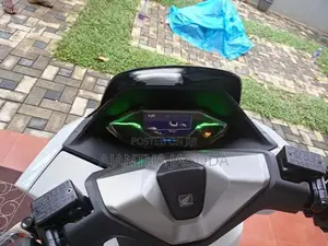 Honda PCX160 2025