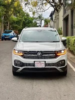 Volkswagen T-Cross Style 2023