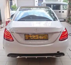 Mercedes Benz C200 2014