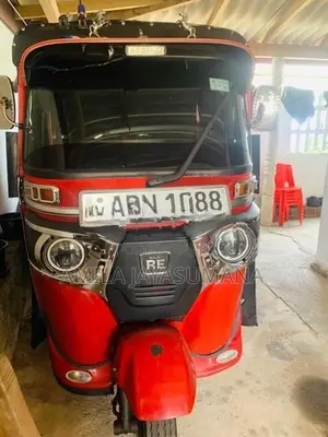 Bajaj RE 2016