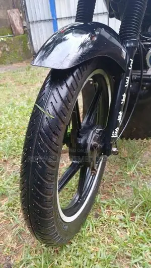 Bajaj Platina 100 2015