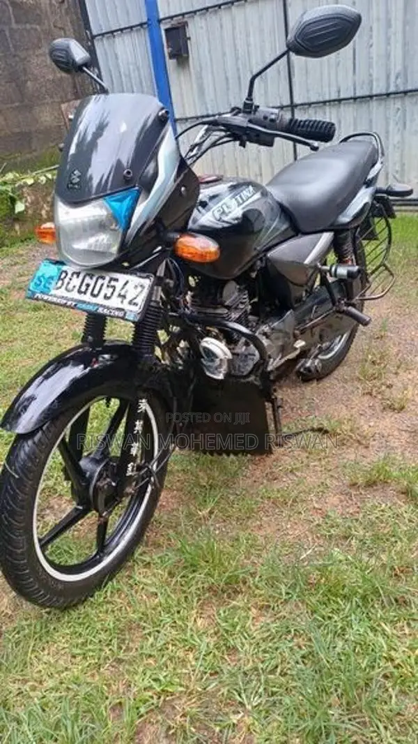 Bajaj Platina 100 2015