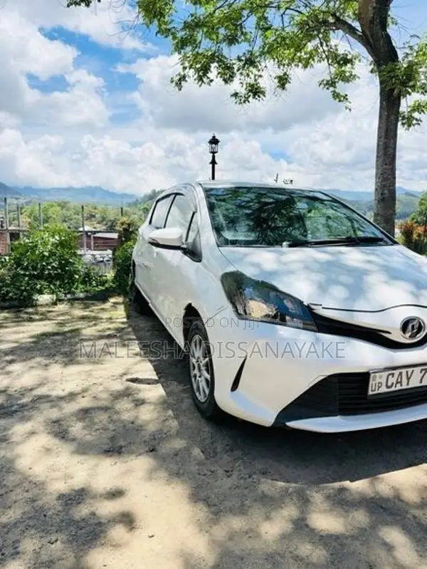 Toyota Vitz 2016