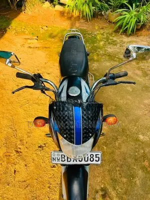 Bajaj CT100 2014