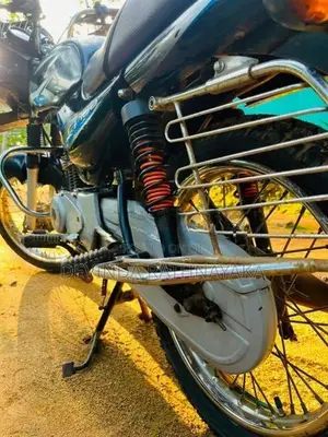 Bajaj CT100 2014
