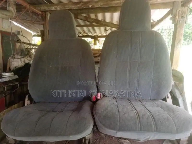 Toyota Starlet Seat Set