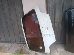 Toyota Starlet Dicky Door