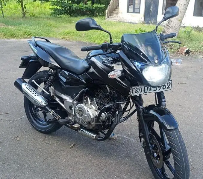 Bajaj Pulsar 150 2015