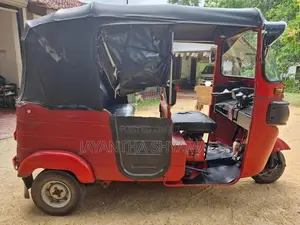 Bajaj RE 2015