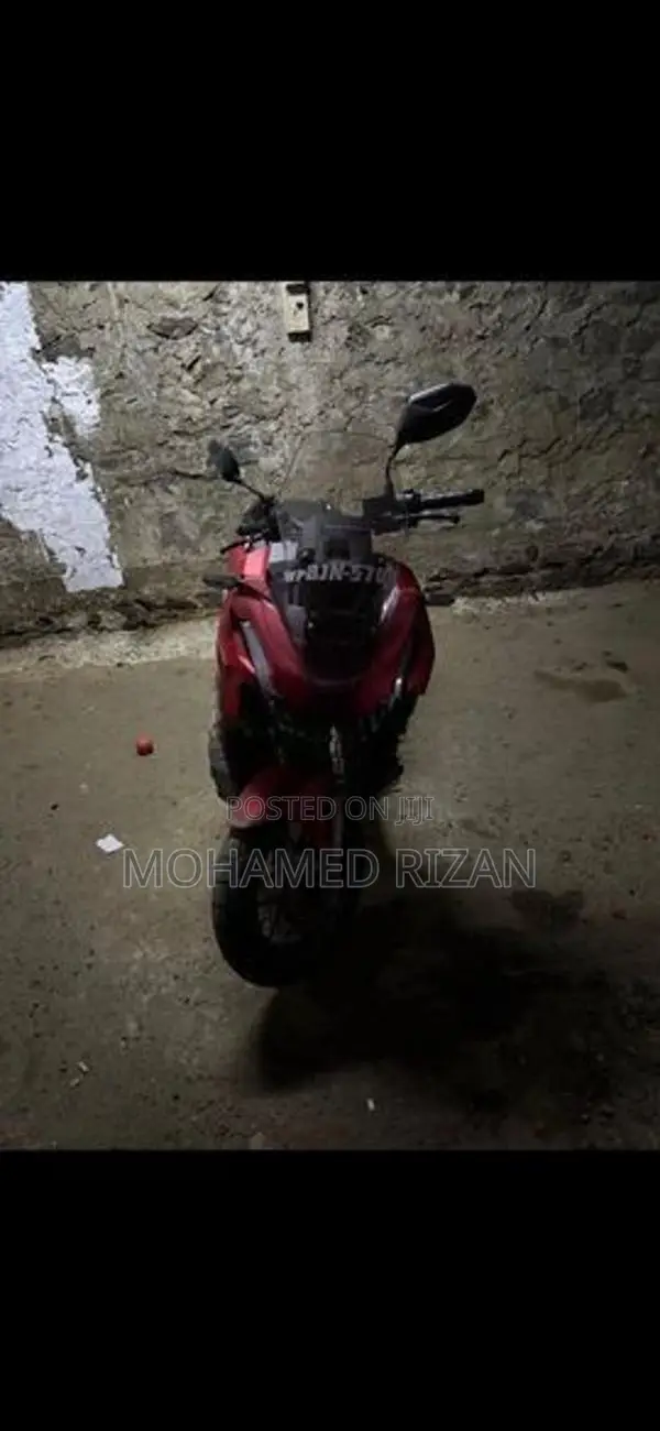 Honda ADV 160 2024
